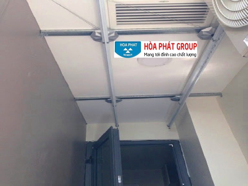 lắp đặt giàn phơi thông minh trần thạch cao